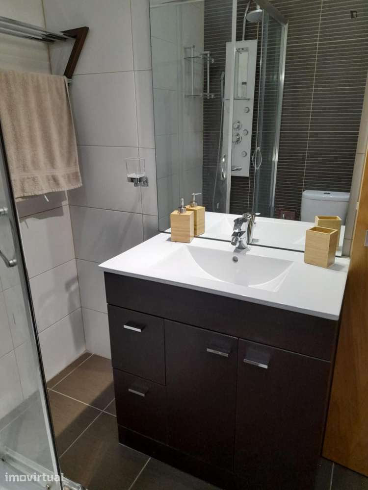 Quarto - localizado em Carcavelos Lisbon - Grande imagem: 4/20