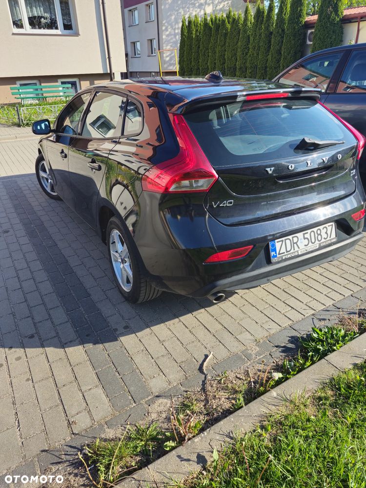 Volvo V40 D3 Momentum - 3