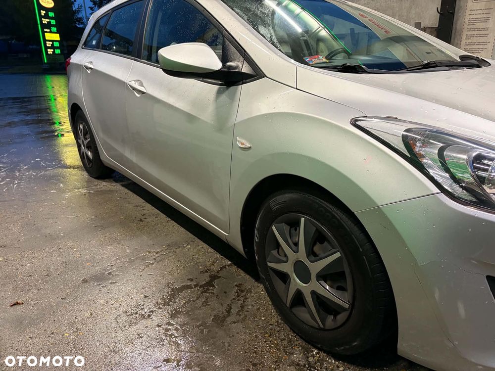 Hyundai i30 1.4 CRDi Classic + - 8