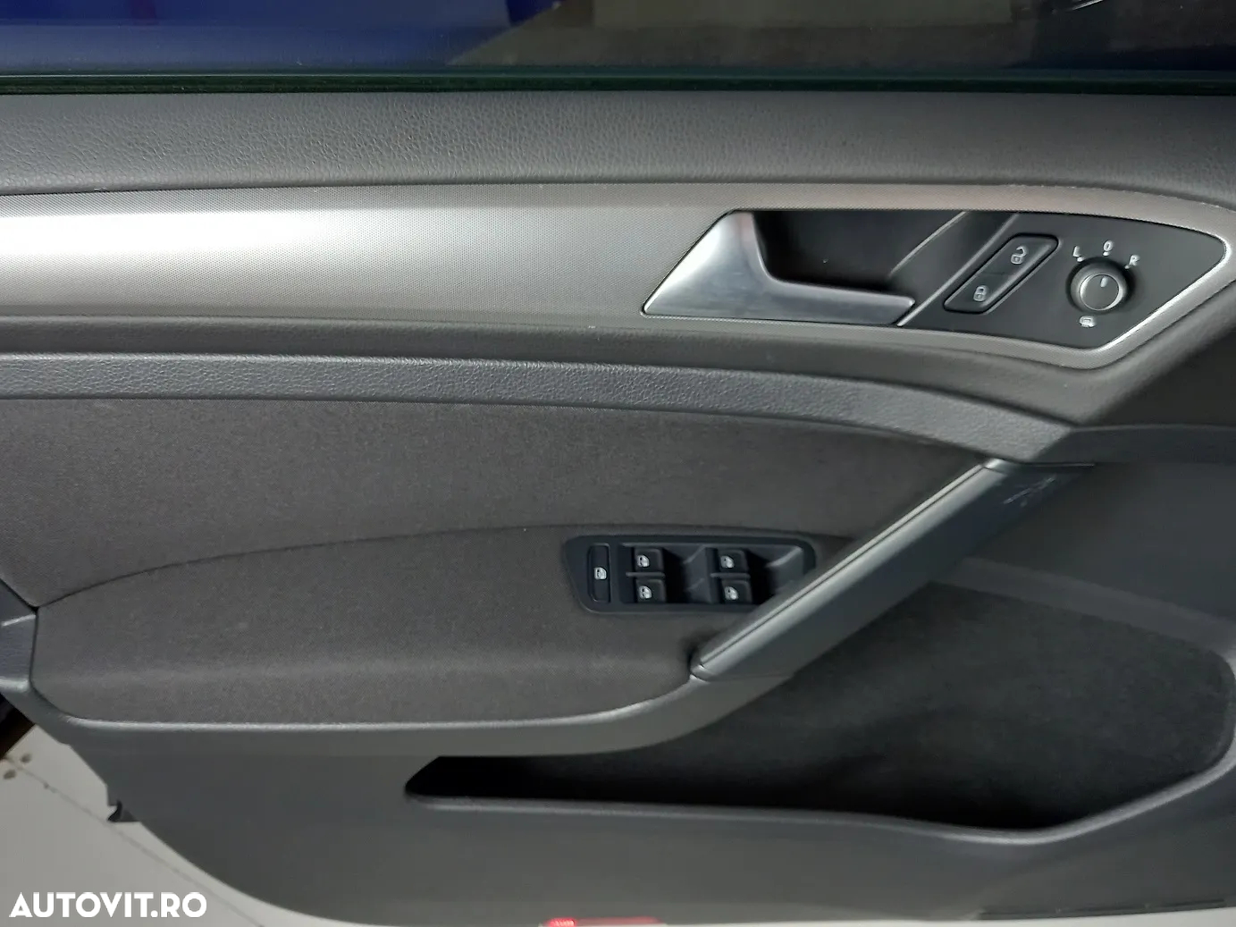 Volkswagen Golf - 9