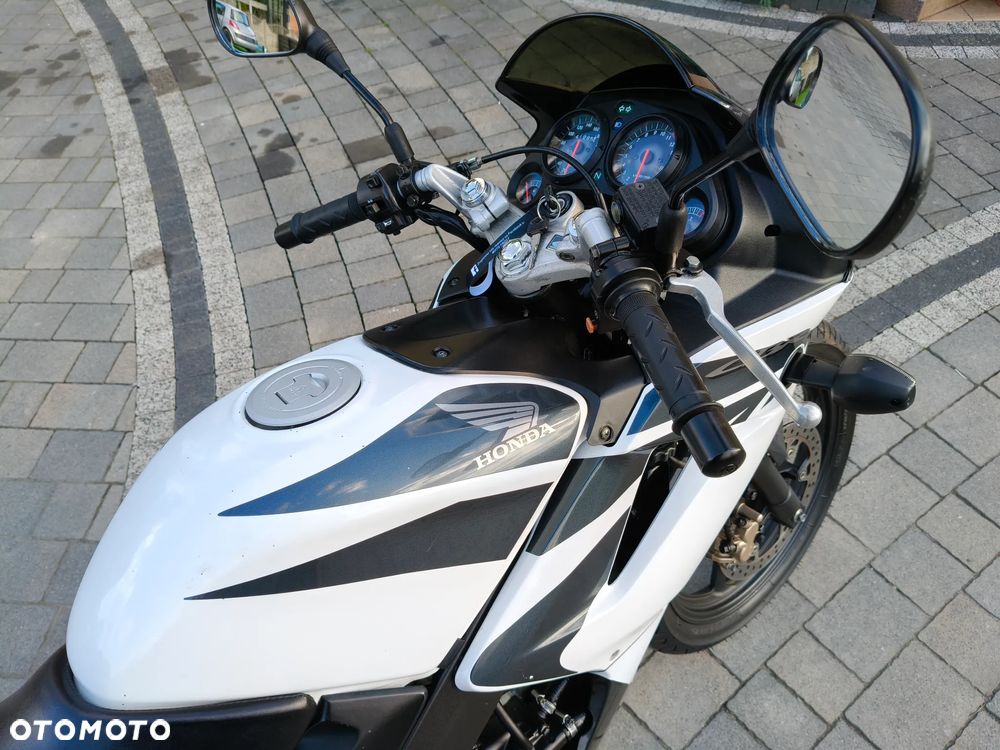 Honda CBR - 8