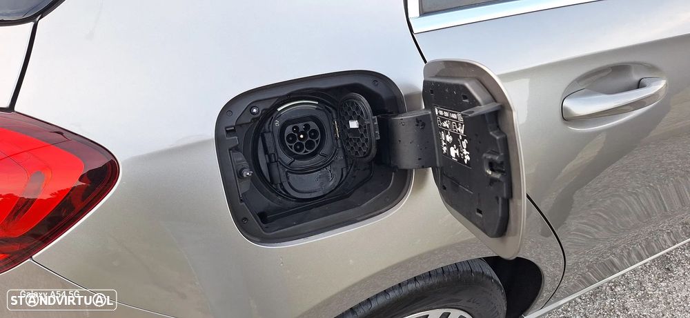 Mercedes-Benz A 250 e Progressive - 11