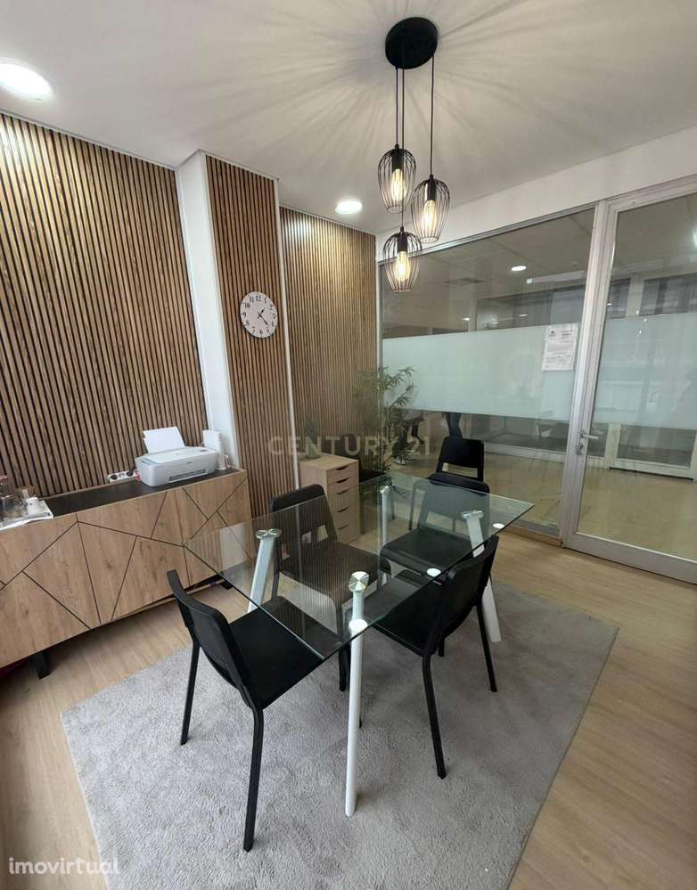 Loja / Sala Comercial no Centro Comercial Grande Galiza – Estoril - Grande imagem: 3/5