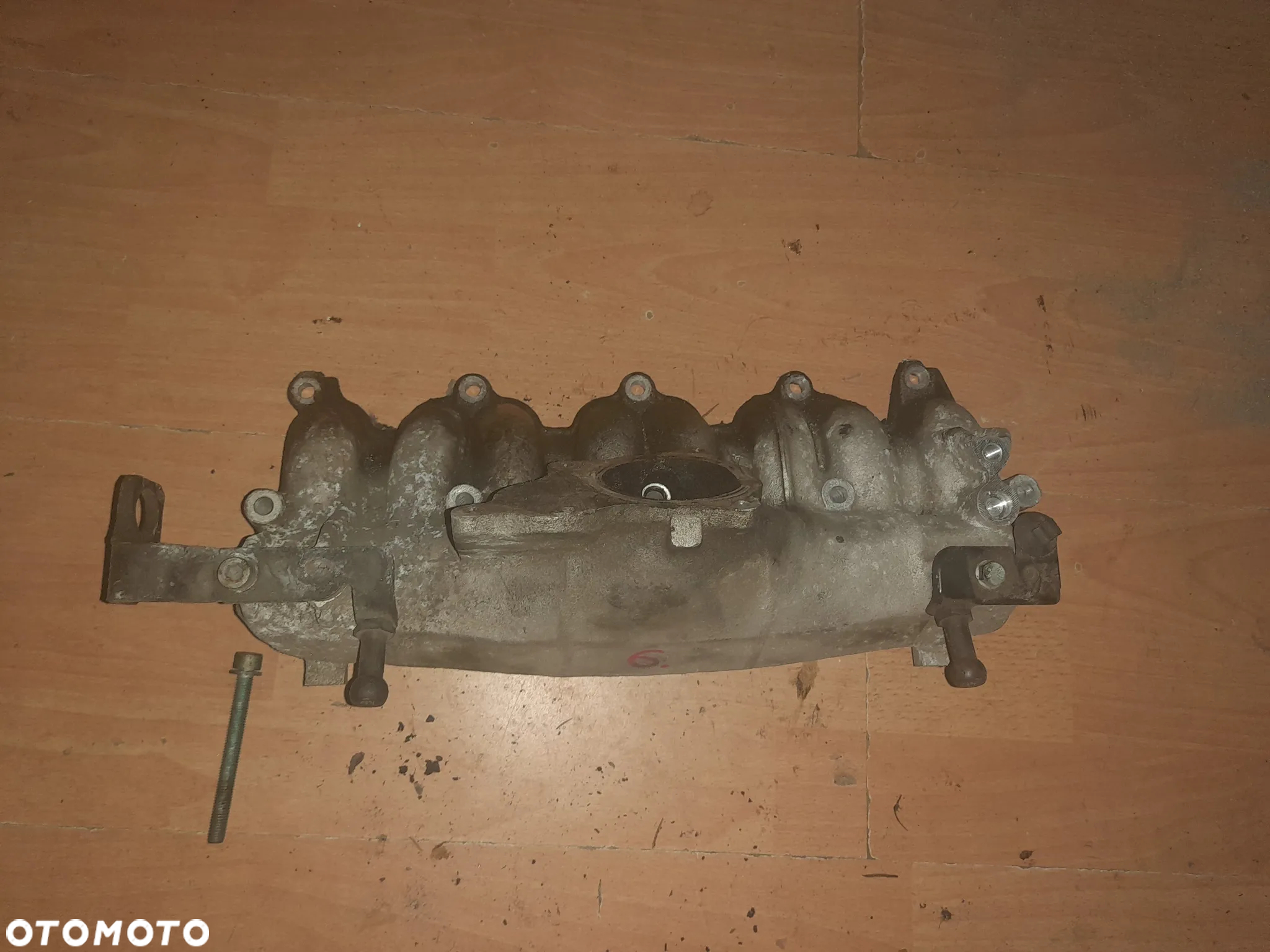 Kolektor ssący 2.0 TDI BKD VW - 4