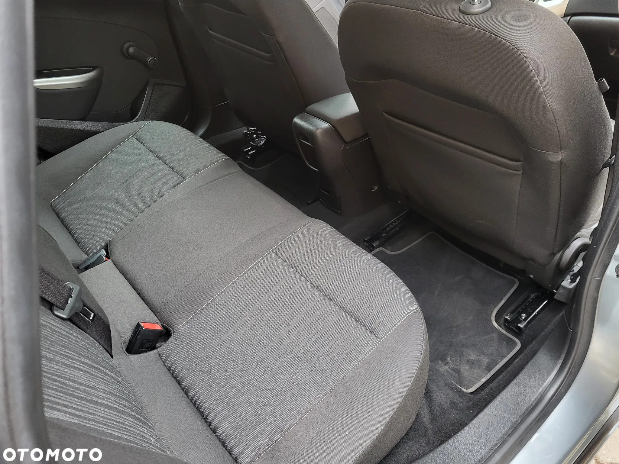 Opel Astra 1.4 Turbo Design Edition - 12