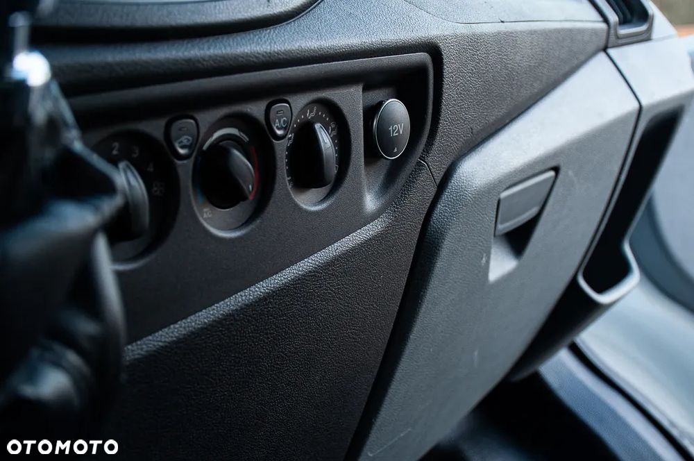 Ford Transit - 31