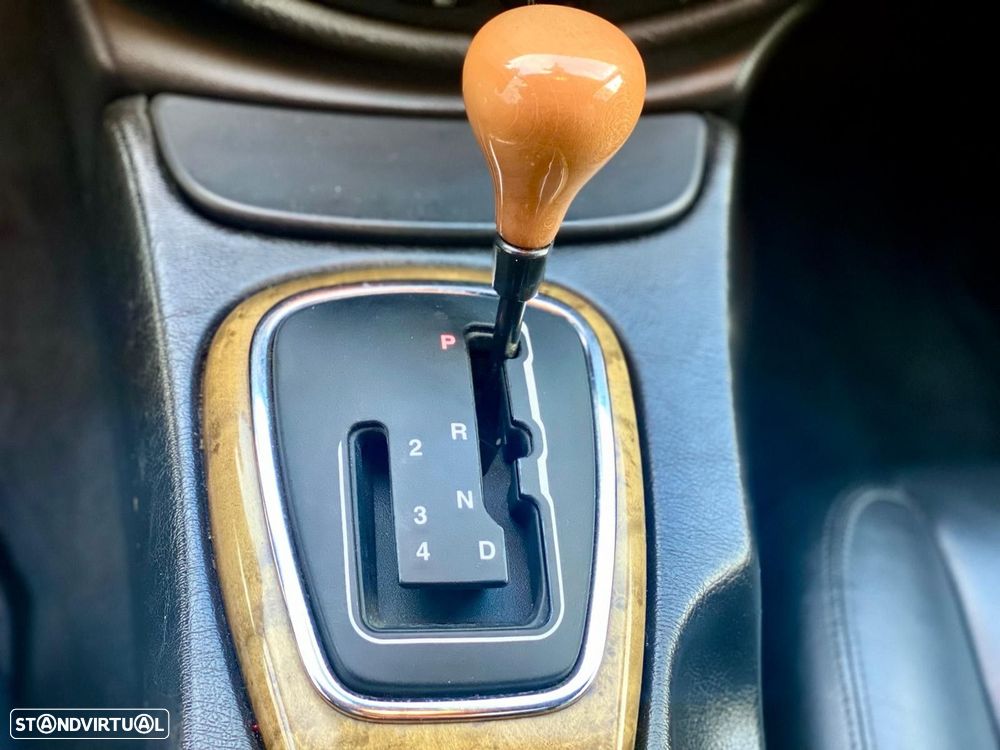 Jaguar S-Type 3.0 V6 Executive Auto. - 28