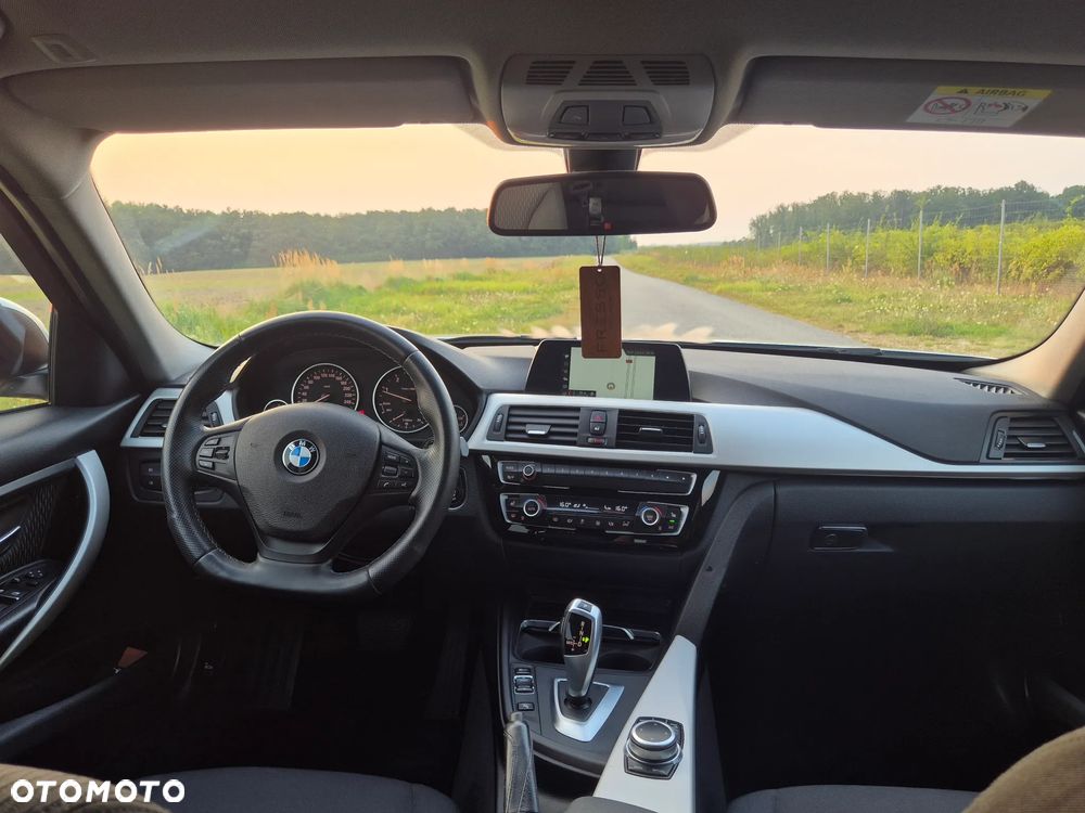 BMW Seria 3 320d - 7