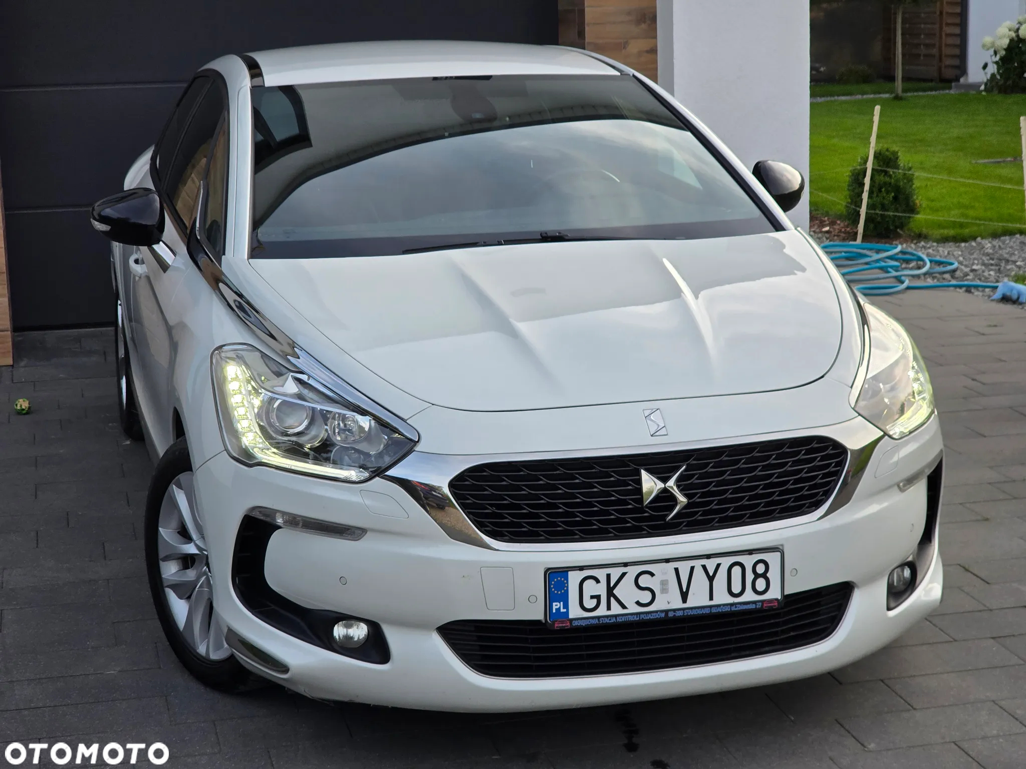 Citroën DS5 2.0 HDi Pure Pearl - 2