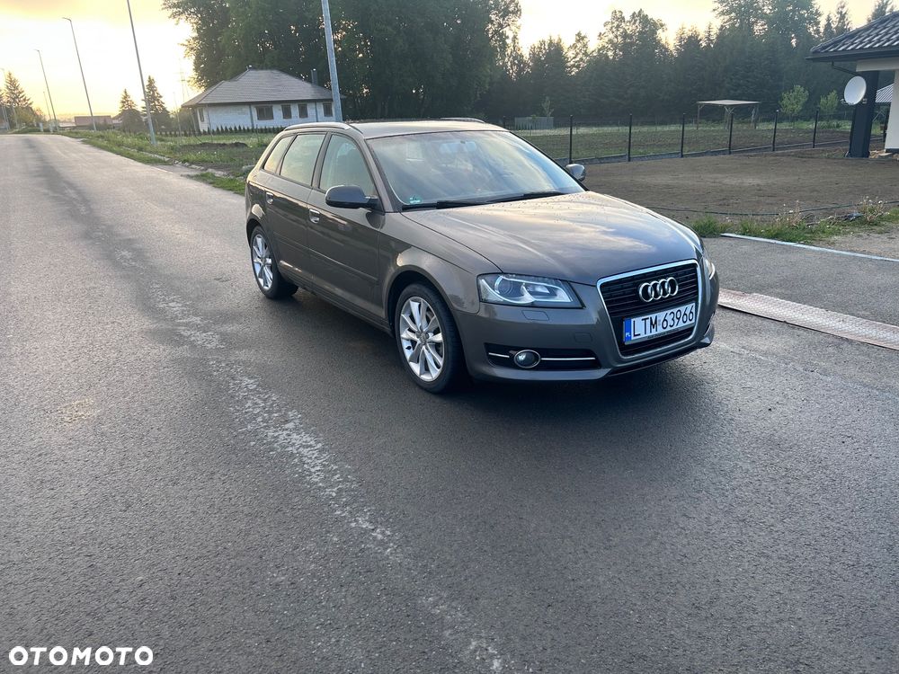 Audi A3 Sportback - 2