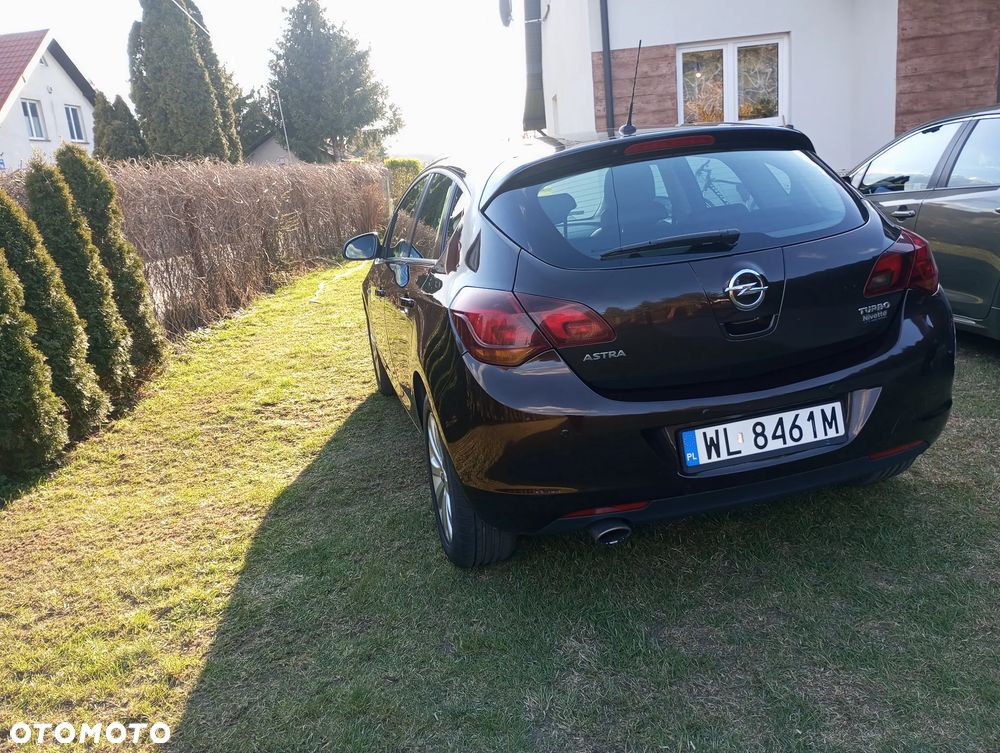 Opel Astra 1.4 T Cosmo - 3