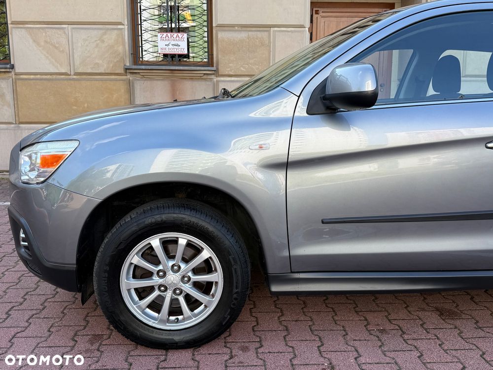 Mitsubishi ASX - 16