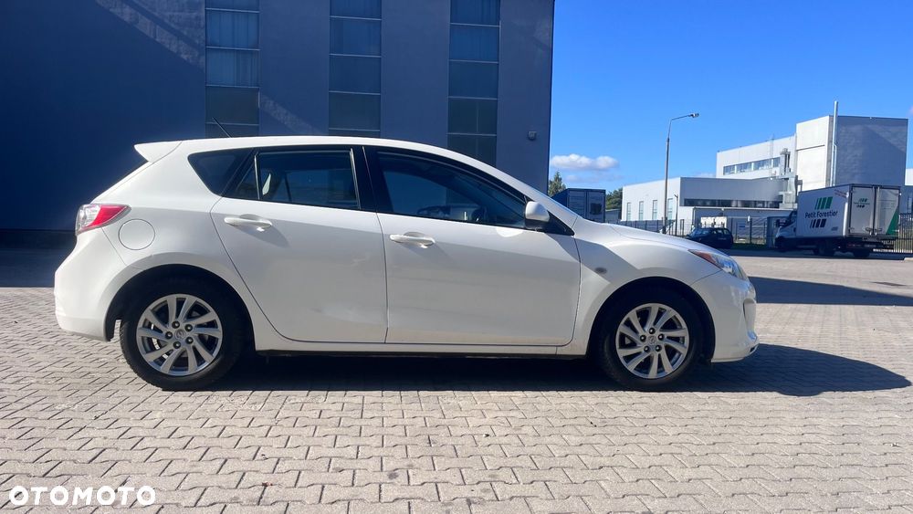 Mazda 3 1.6 Exclusive EU5 - 8