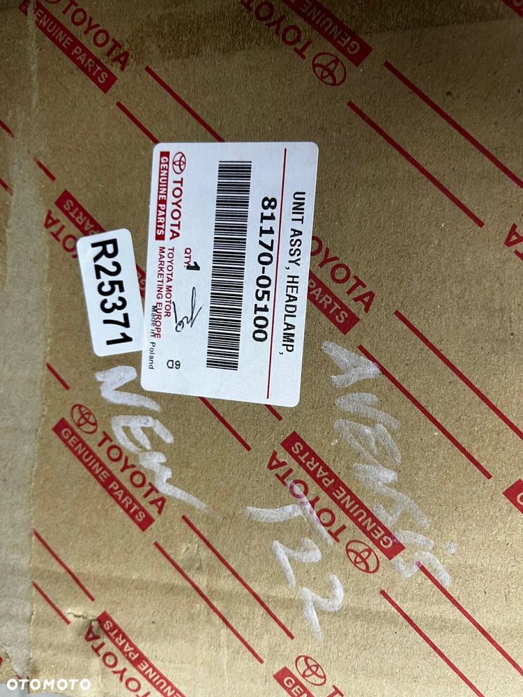 Lampa reflektor Toyota Avensis I T22 Lift 00-03r. NOWA lewa oryginał Europa jasna lewy przód 92101a2 - 21