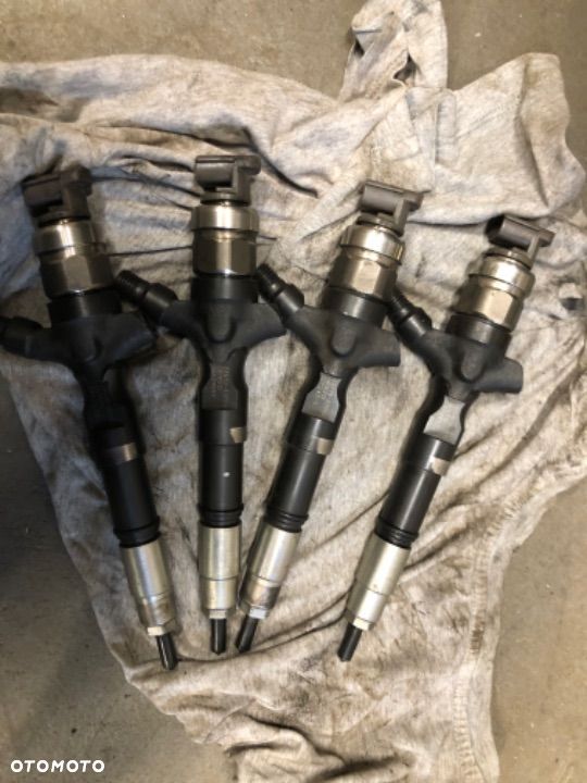 Wtryskiwacze toyota hilux 2.5 do regeneracji - 1