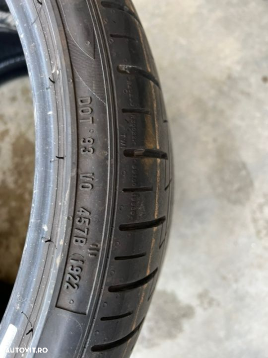 vând 2 anvelope 235/35/19 Pirelli de vară ca noi - 7