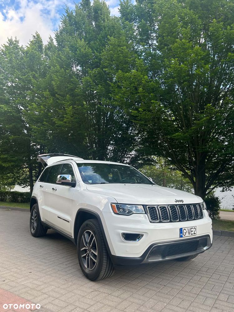 Jeep Grand Cherokee - 1