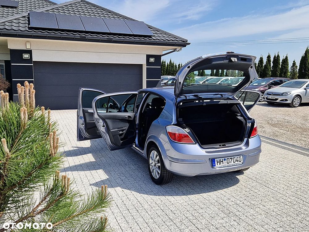 Opel Astra 1.6 Essentia - 8