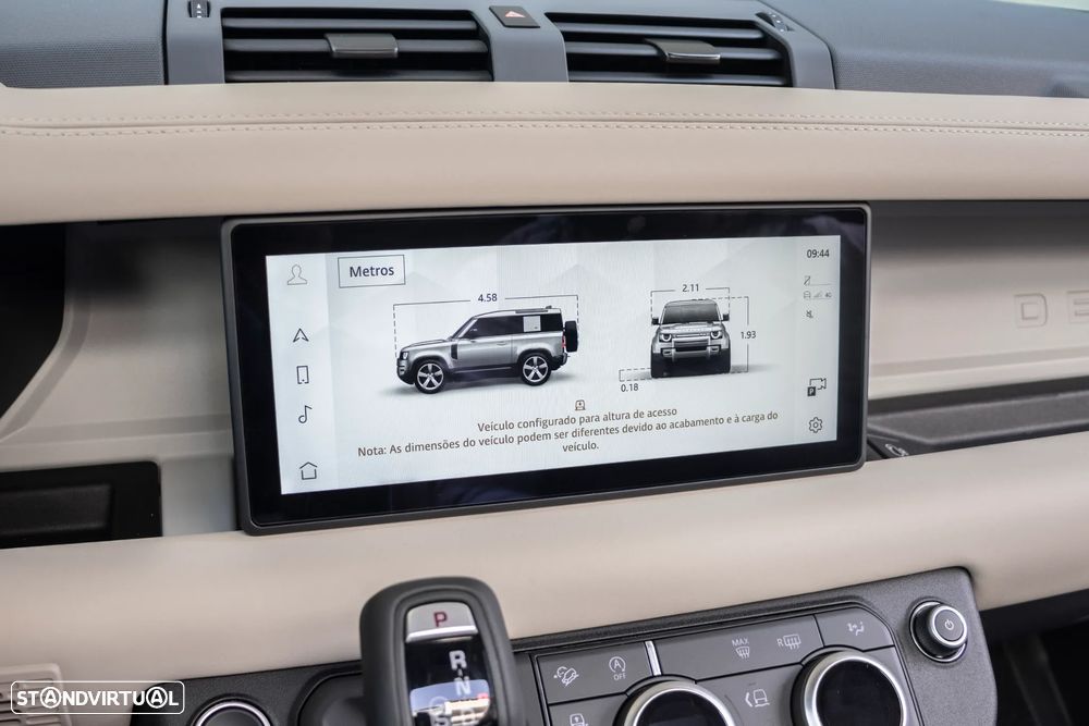 Land Rover Defender 3.0 I6 90 AWD SE - 27