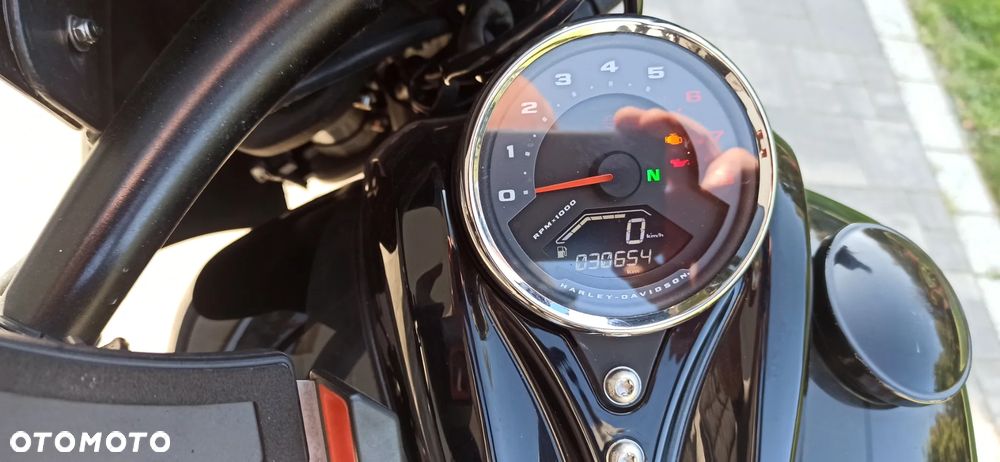 Harley-Davidson Dyna Fat Bob - 5