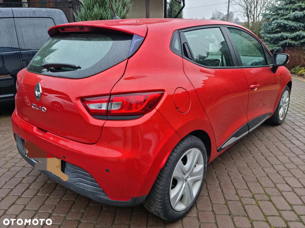 Renault Clio 1.2 16V 75 Collection - 5