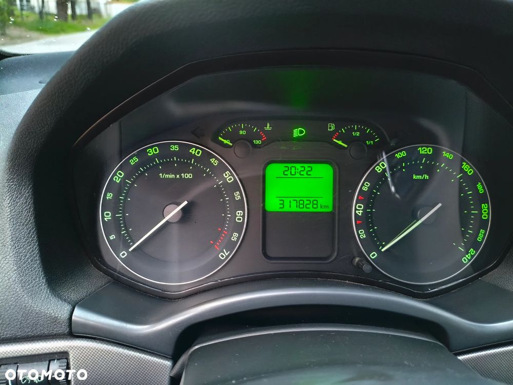 Skoda Octavia 1.6 Combi Classic - 2