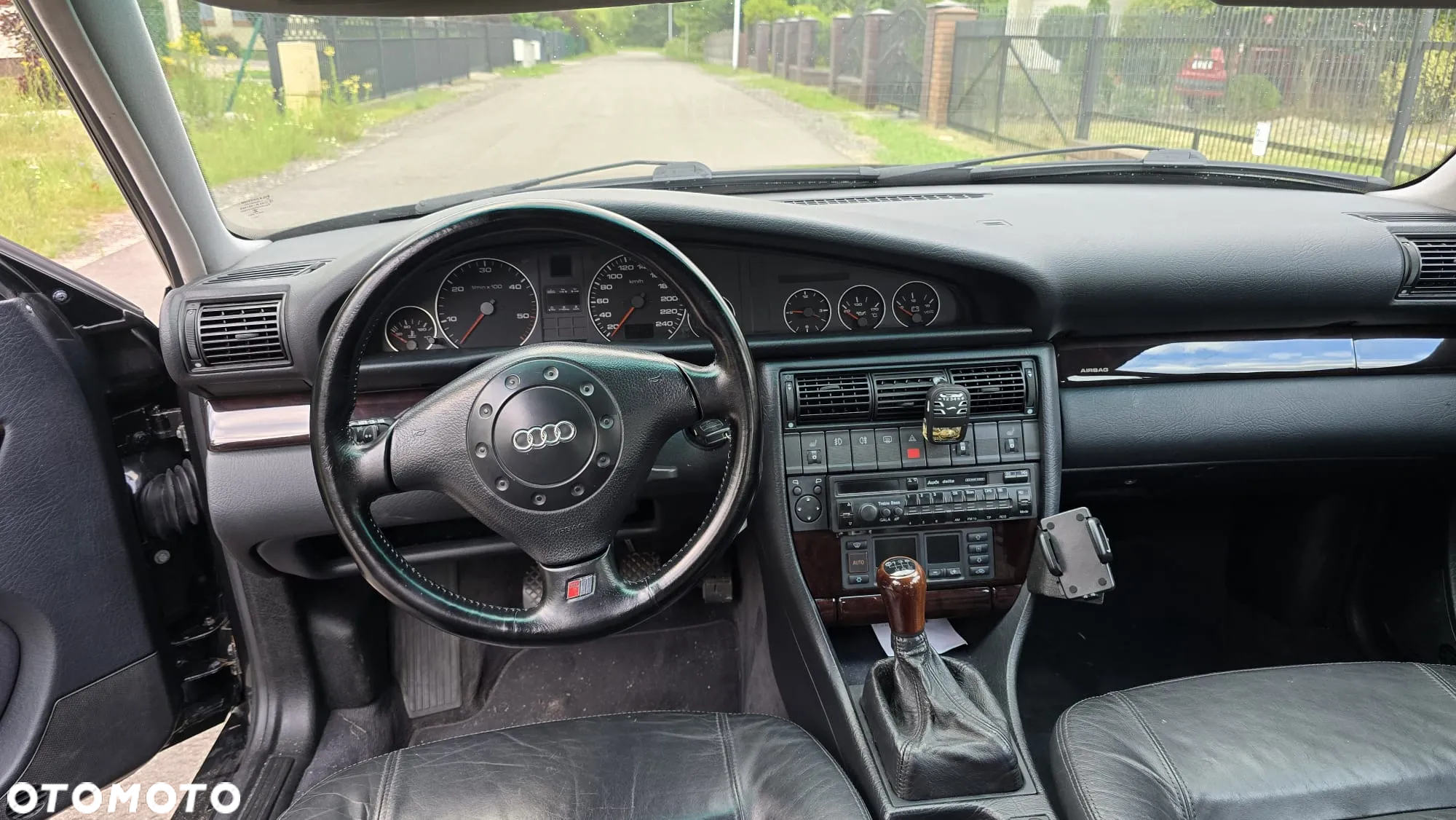 Audi A6 - 6