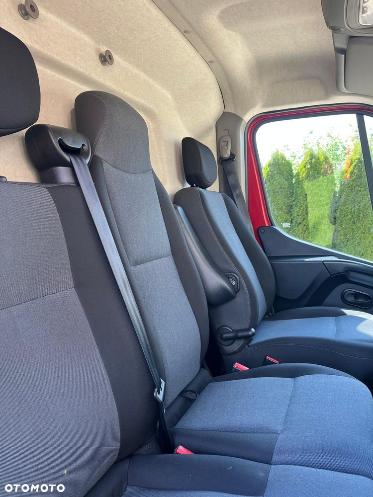 Nissan INTERSTAR - 4