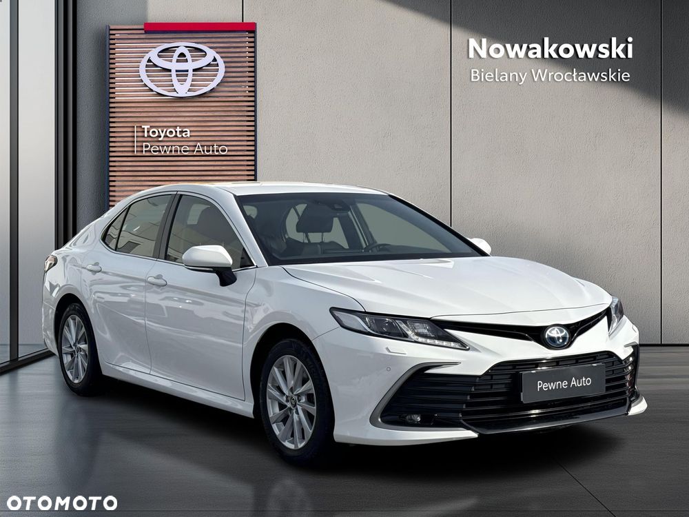 Toyota Camry 2.5 Hybrid Comfort CVT - 27