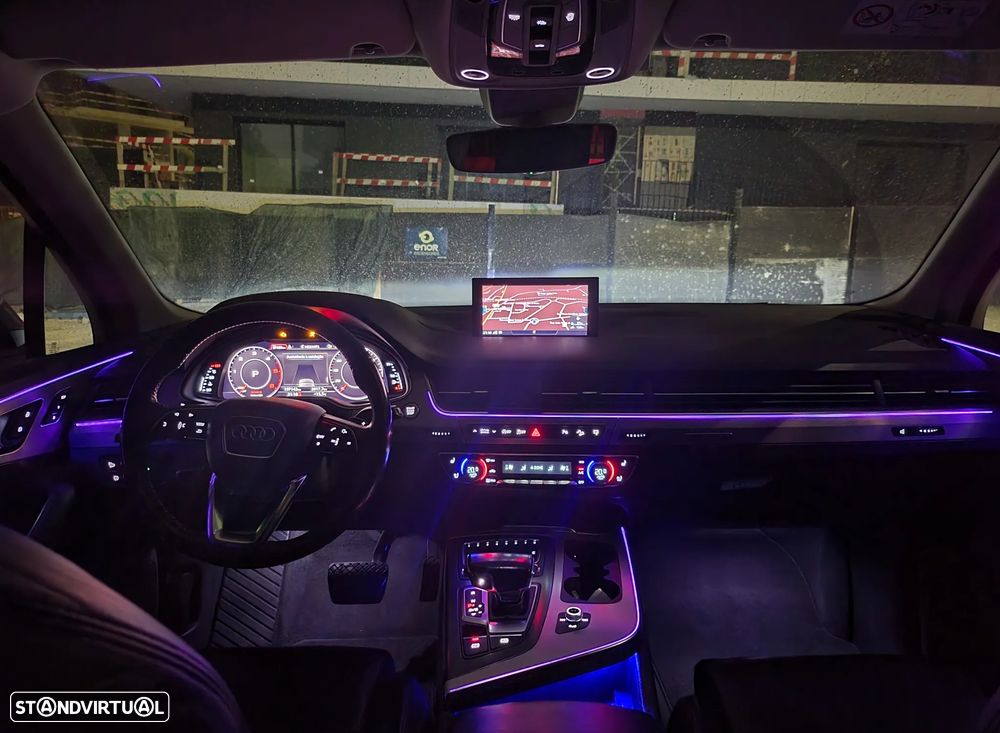 Audi Q7 3.0 TDI quattro tiptronic 7L - 18