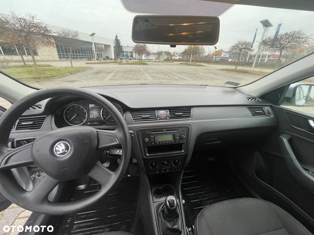 Skoda RAPID 1.2 TSI Edition - 10