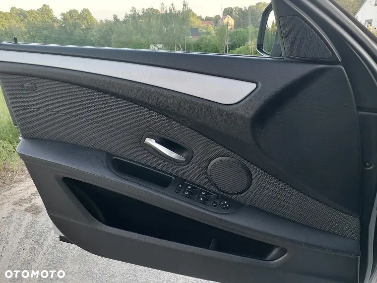 BMW Seria 5 520d - 13