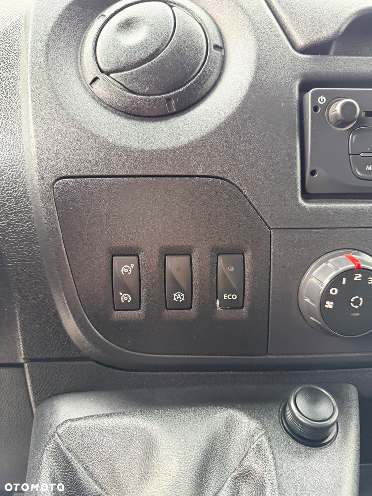 Renault Master - 24