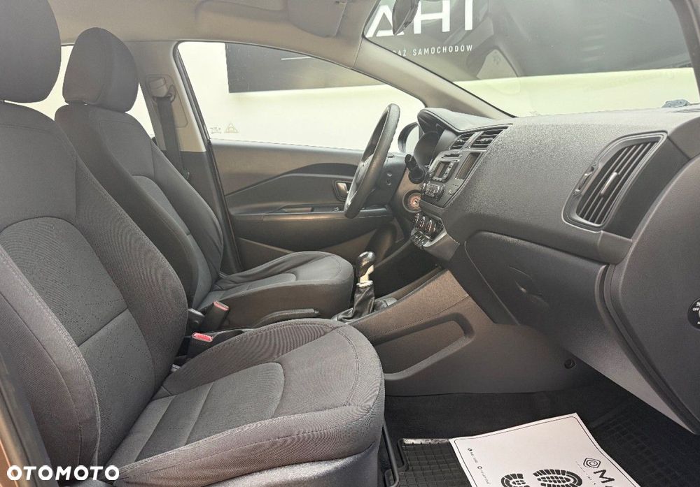 Kia Rio 1.1 CRDI Spirit - 18