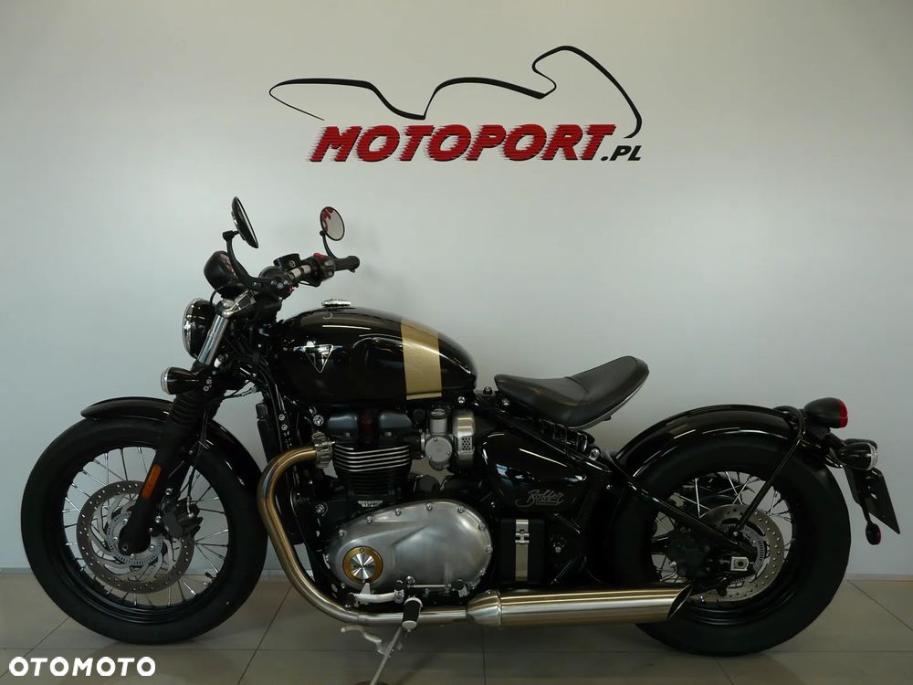 Triumph Bonneville Bobber - 2