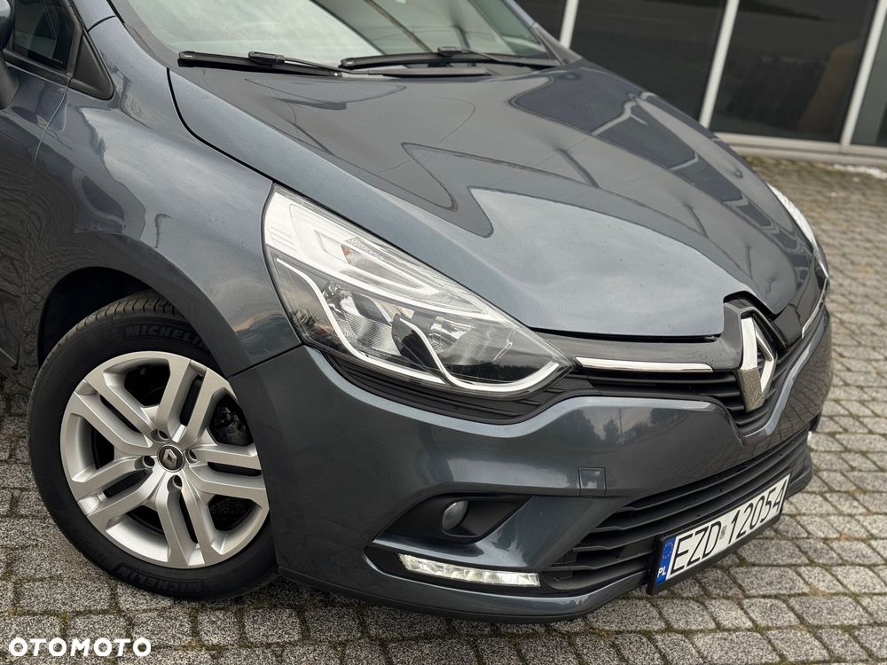 Renault Clio - 25