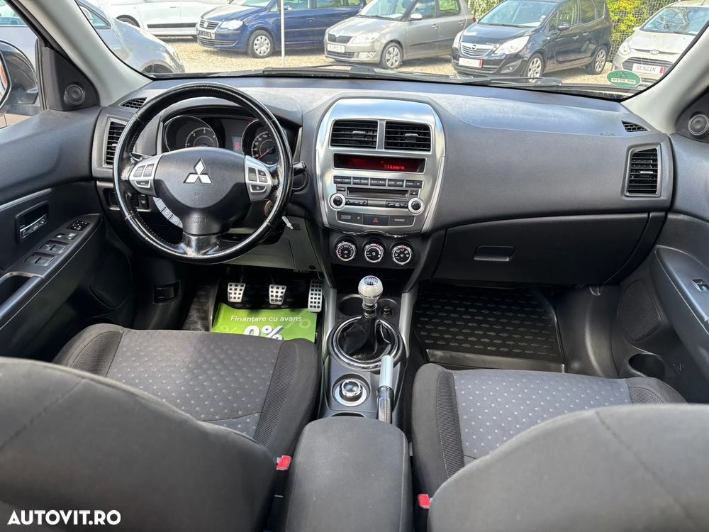 Mitsubishi ASX - 19
