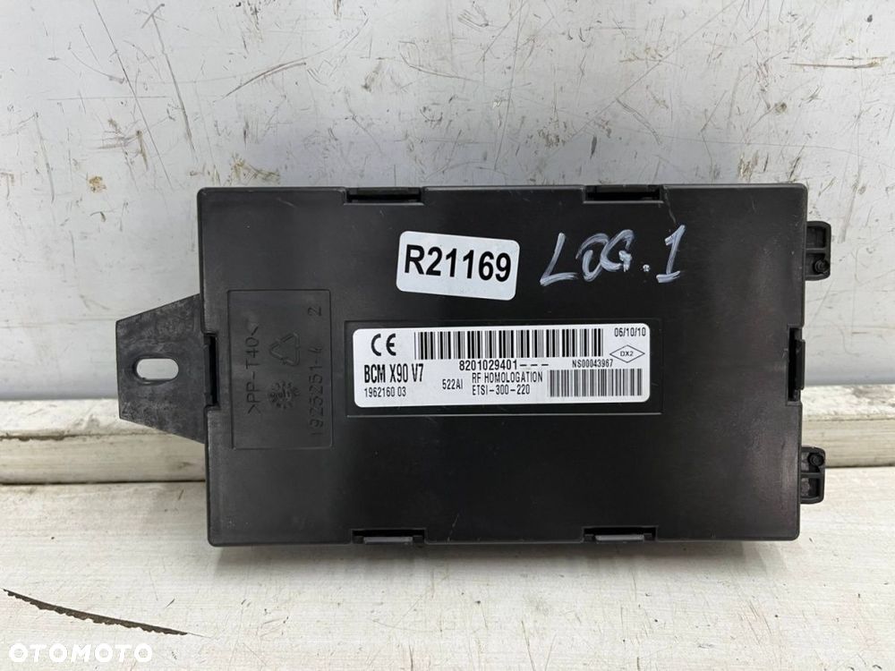Moduł komfortu Dacia Logan I Sandero 05-14r. sterownik komputer 8201029401 BCM X90 V7 - 1