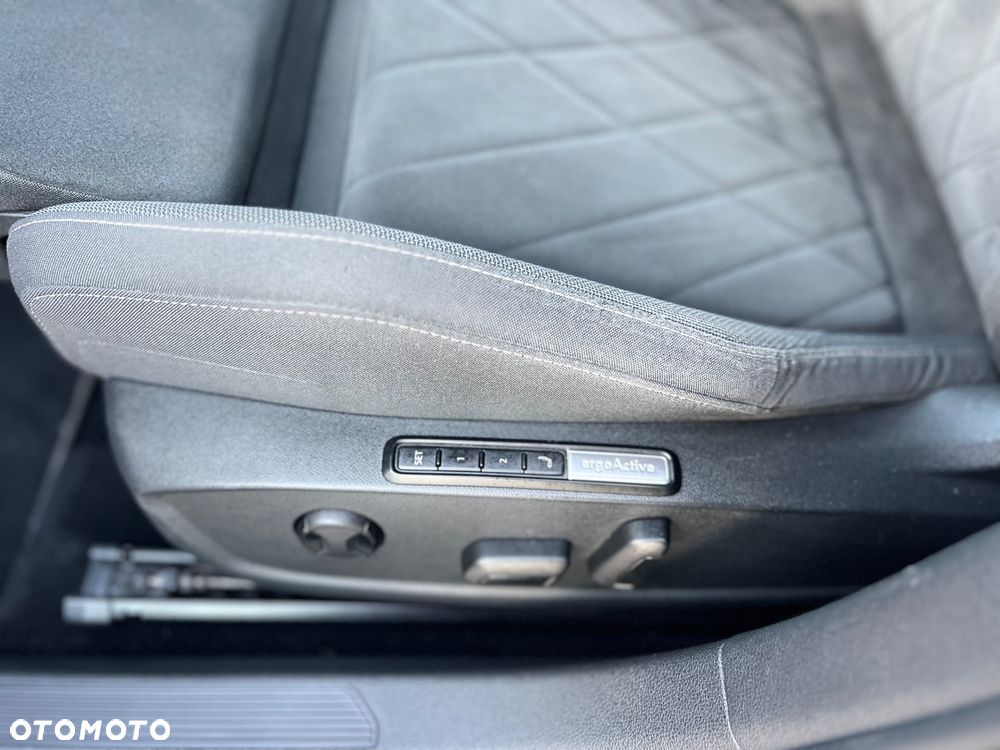 Volkswagen Golf VIII 1.4 TSI Plug-In Hybrid Style DSG - 15