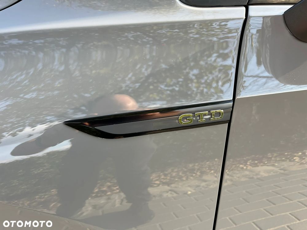 Volkswagen Golf 2.0 TDI GTD DSG - 33