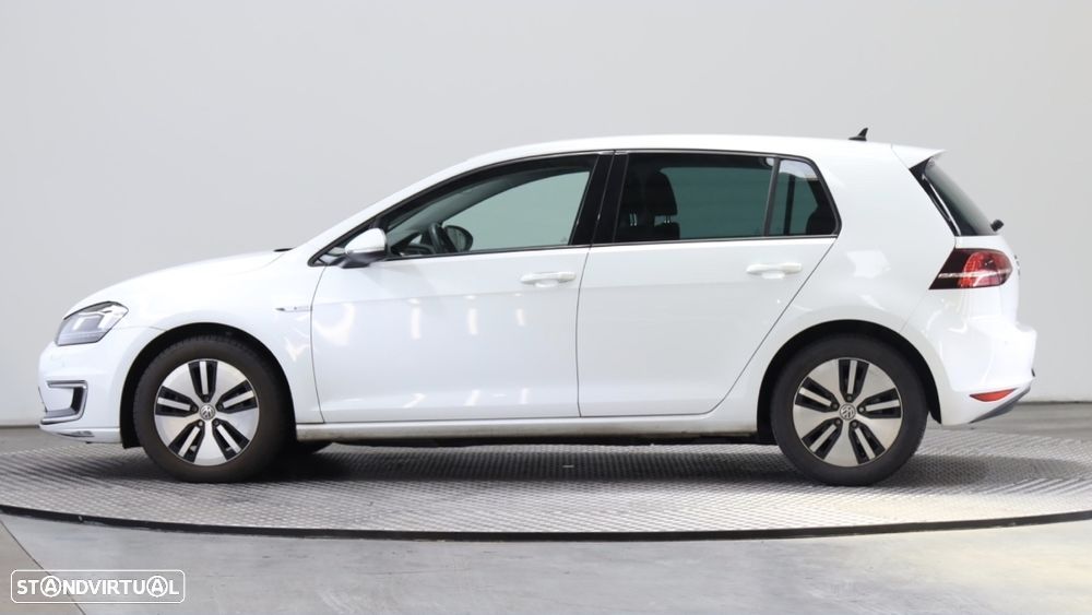 VW Golf - 8