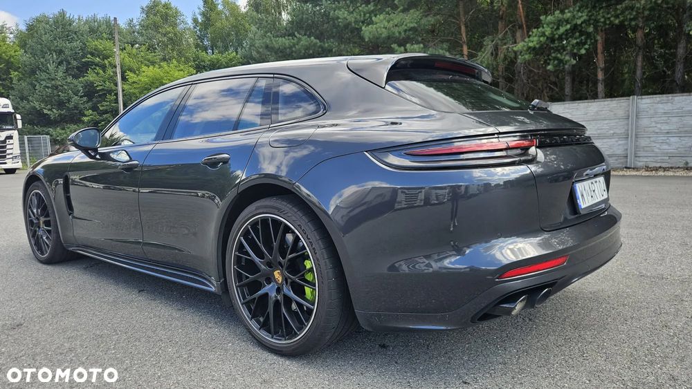 Porsche Panamera 4 E-Hybrid - 2