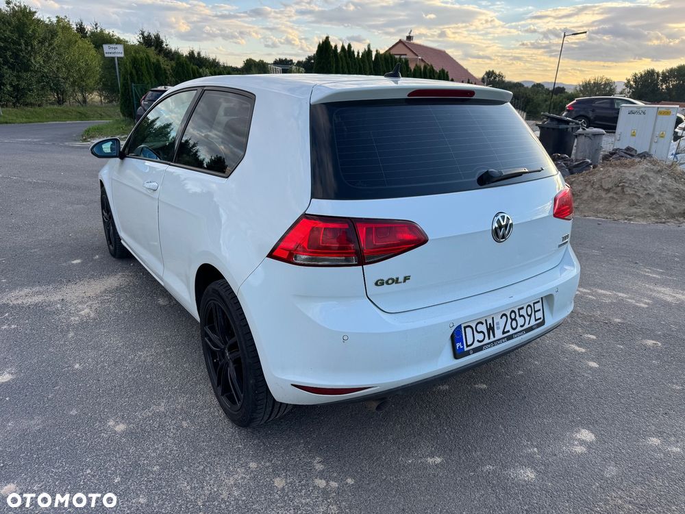 Volkswagen Golf 1.6 TDI BlueMot Trendline DSG - 2