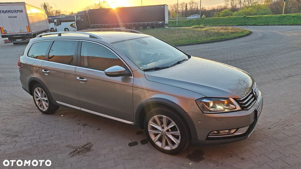 Volkswagen Passat 2.0 TDI 4Mot Highline DSG - 4