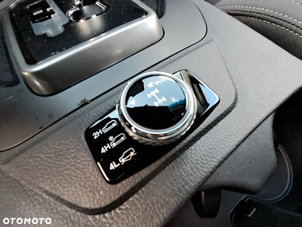 SsangYong MussoGrand - 18