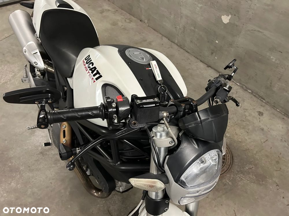Ducati Monster - 3