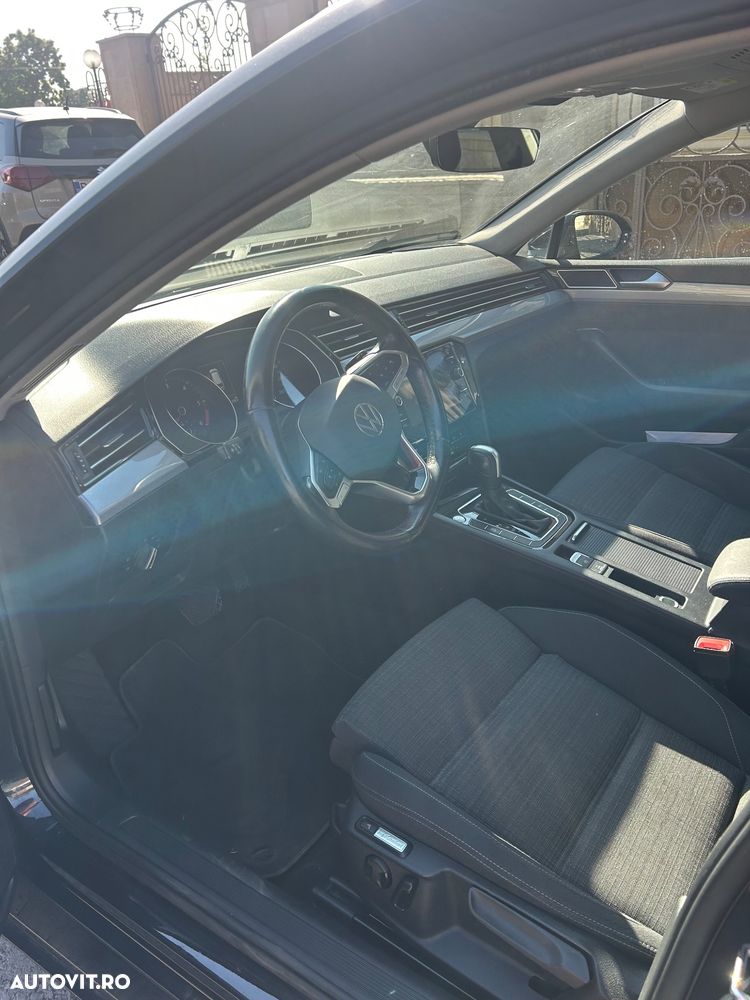 Volkswagen Passat - 8