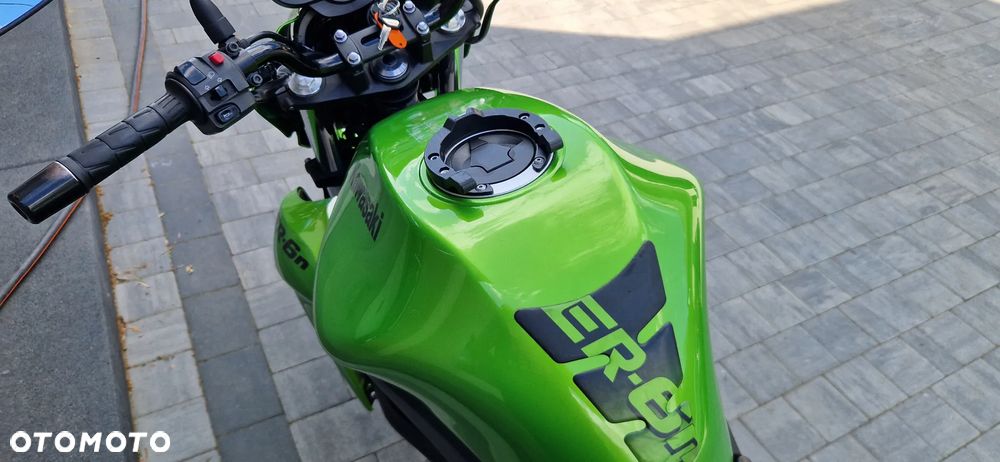 Kawasaki ER - 9