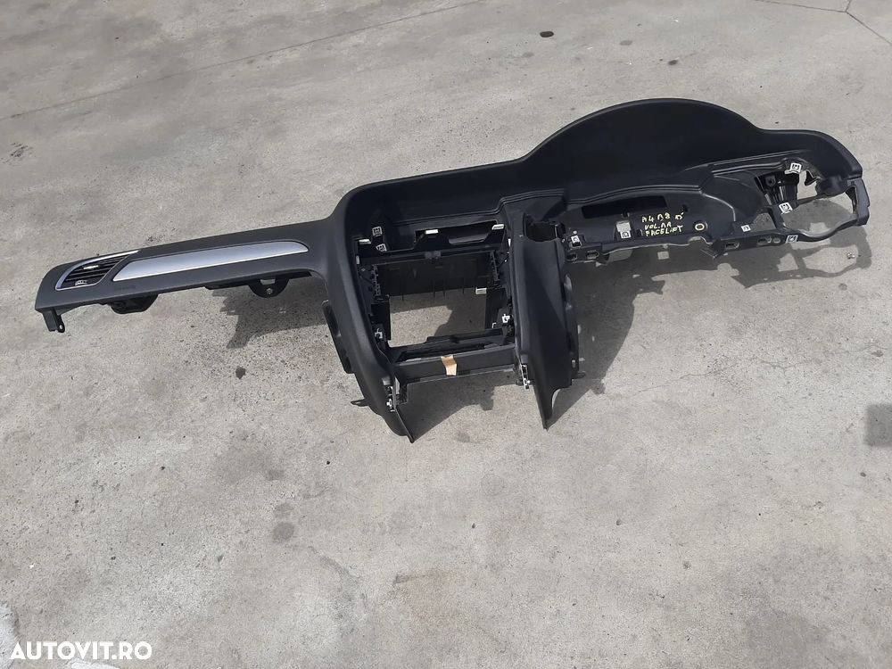 plansa bord  audi a4 b8 facelift  VOLAN DREAPTA - 2