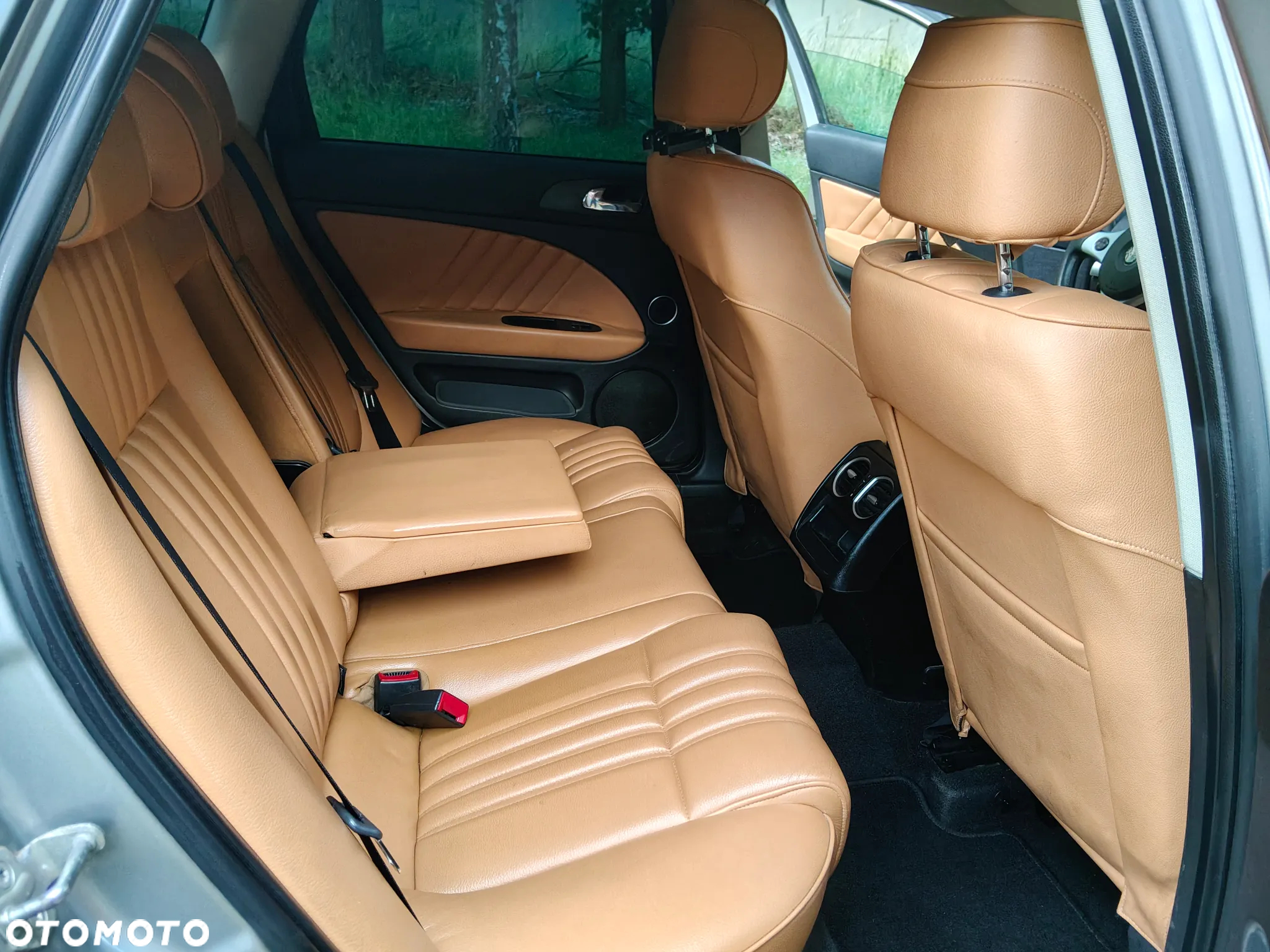 Alfa Romeo 159 2.4 JTDM 20V DPF Q-Tronic Distinctive - 25